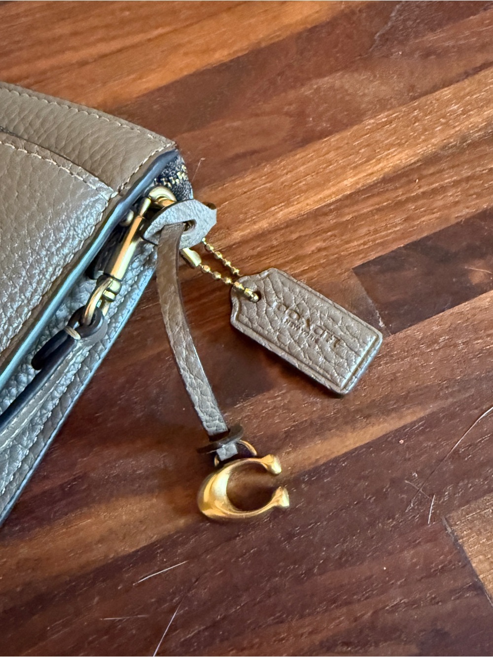 Coach Taupe Gray Pebbled Leather Crossbody Wallet with Gold Hardware - Picture 2 of 6